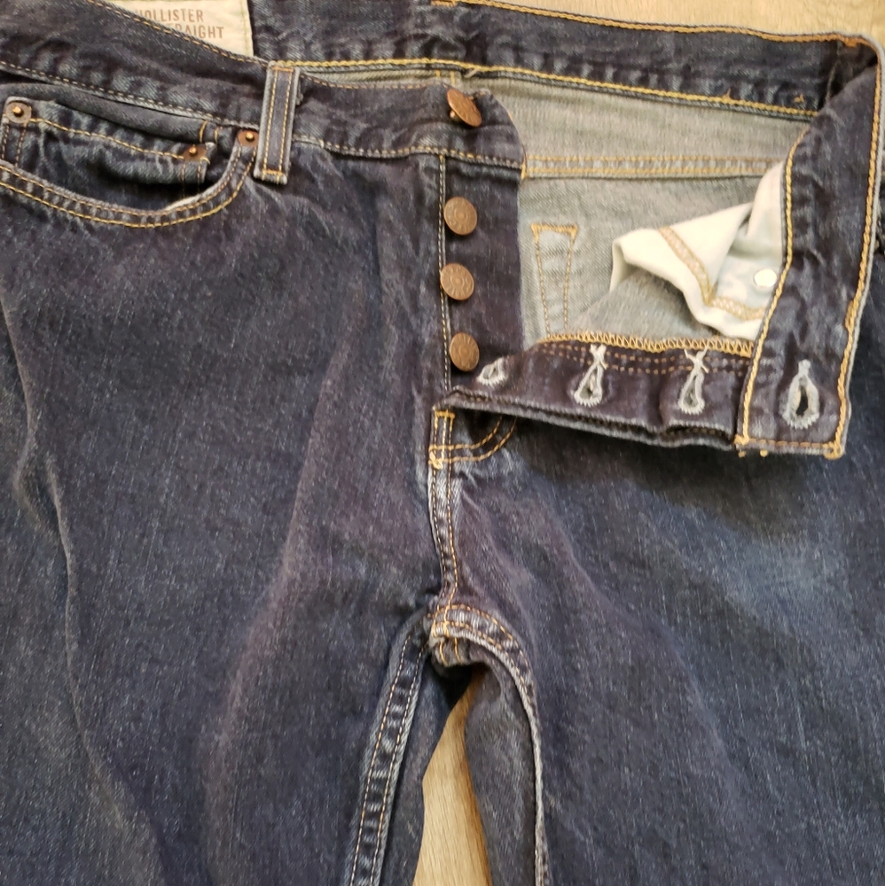 Hollister slim straight size 30 x 36
